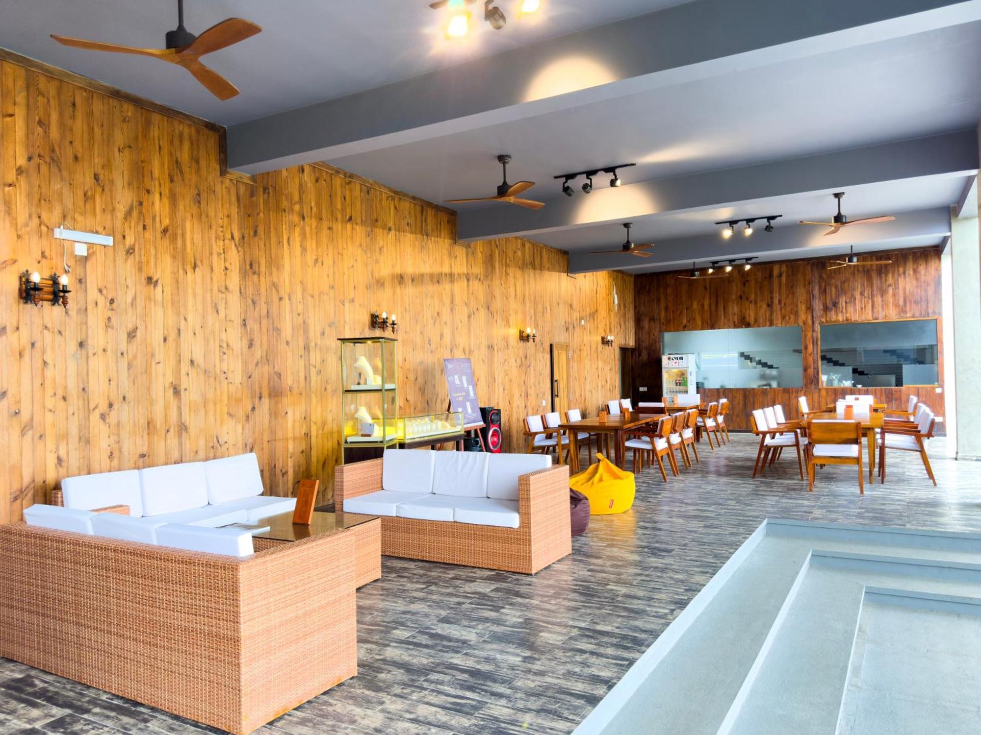 Mazarine Surf Suites Hiriketiya Dickwella Exterior photo